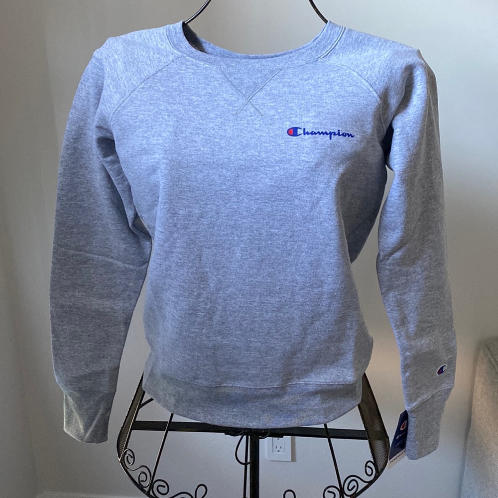 Champion BNWT sweatshirt